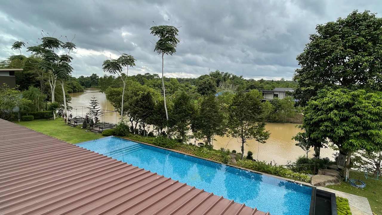 Pool Riverawan Hotel