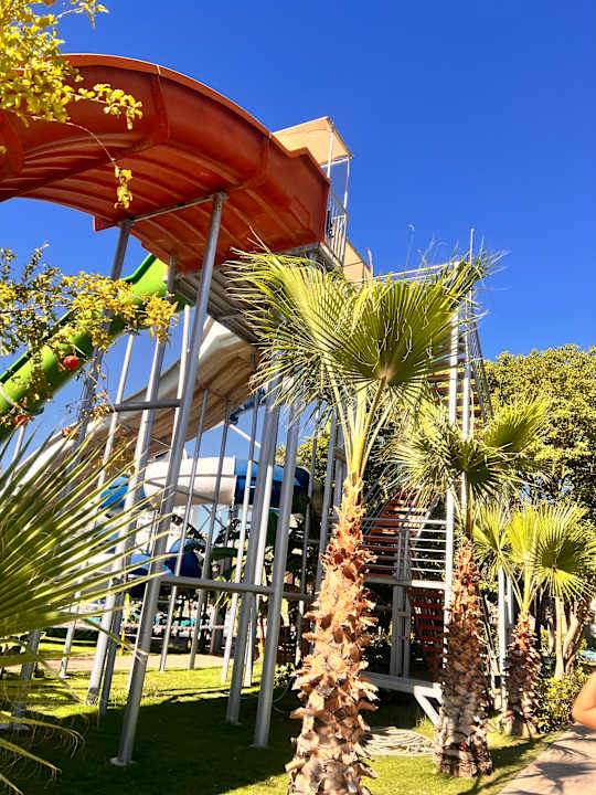 Pool Saturn Palace Resort Hotel