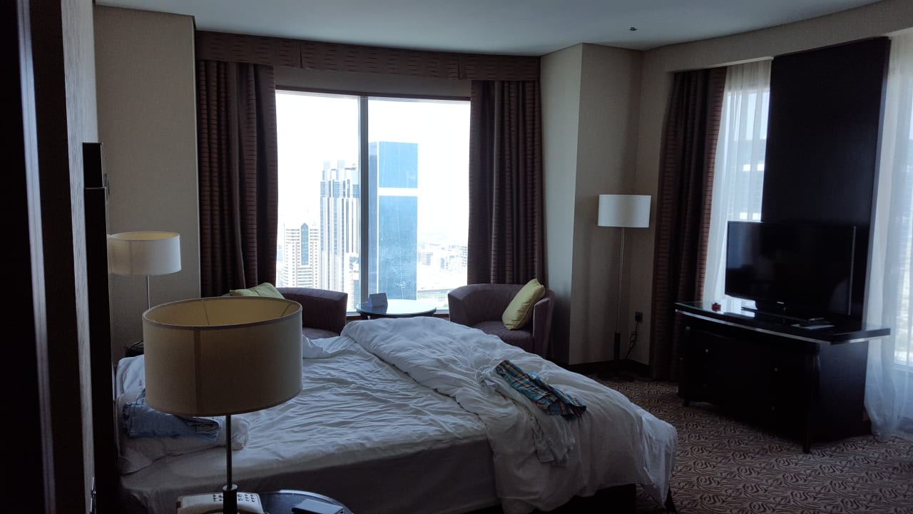 Zimmer Rose Rayhaan by Rotana