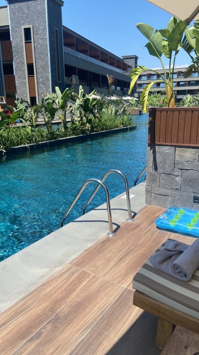 Pool Jacaranda Luxury Resort