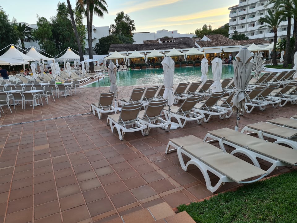 Pool Iberostar Waves Ciudad Blanca