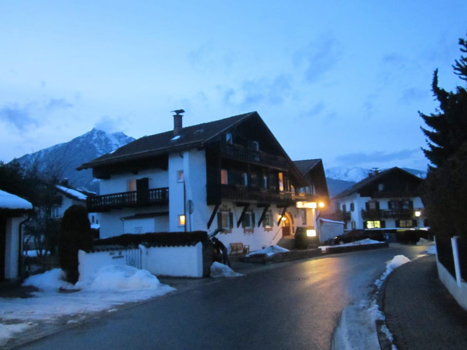 Bei Dämmerung außen Hotel Trifthof