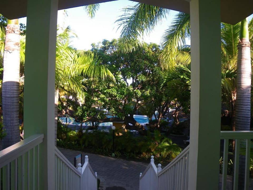 Bugalow - Blick Richtung Pool Playabachata Hotel