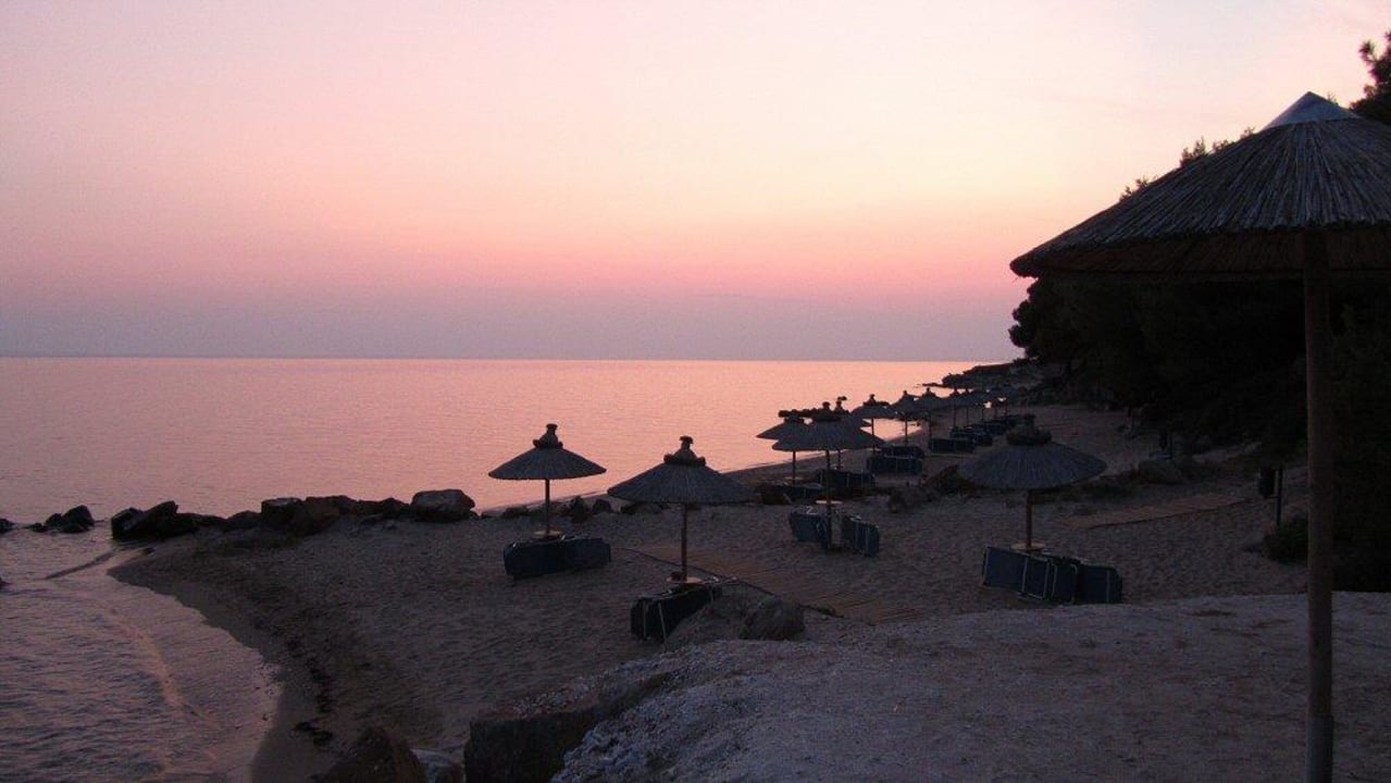 Strand am Abend Blue Dolphin Resort Hotel