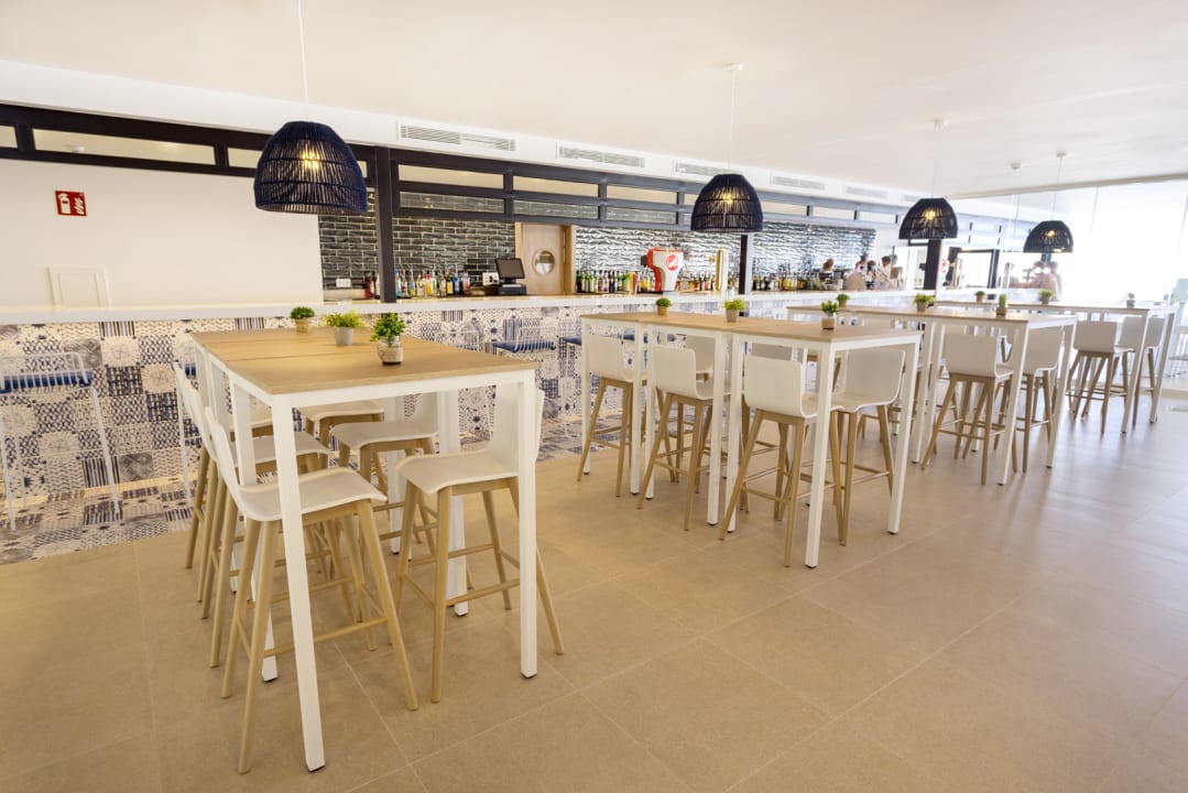 Gastro Parque Nereida Suites Hotel
