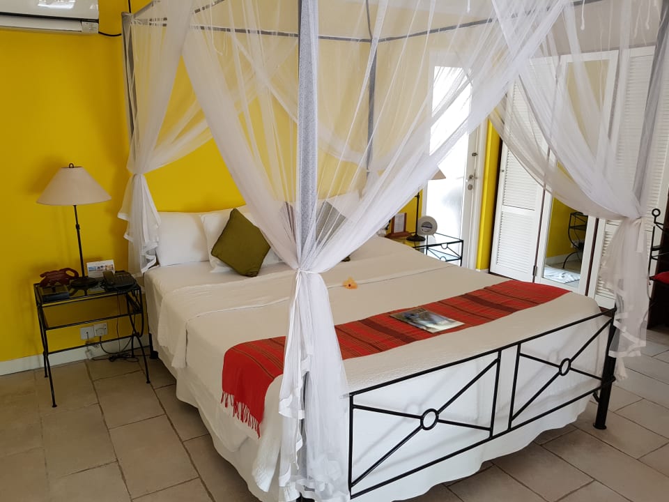 Bett sehr durchgelegen Kuredu Island Resort & Spa