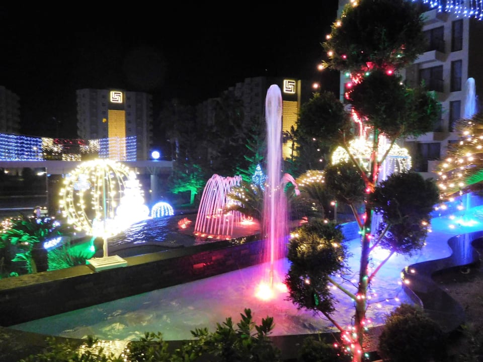 Licht u. Wasserspiele Fame Residence Lara & Spa