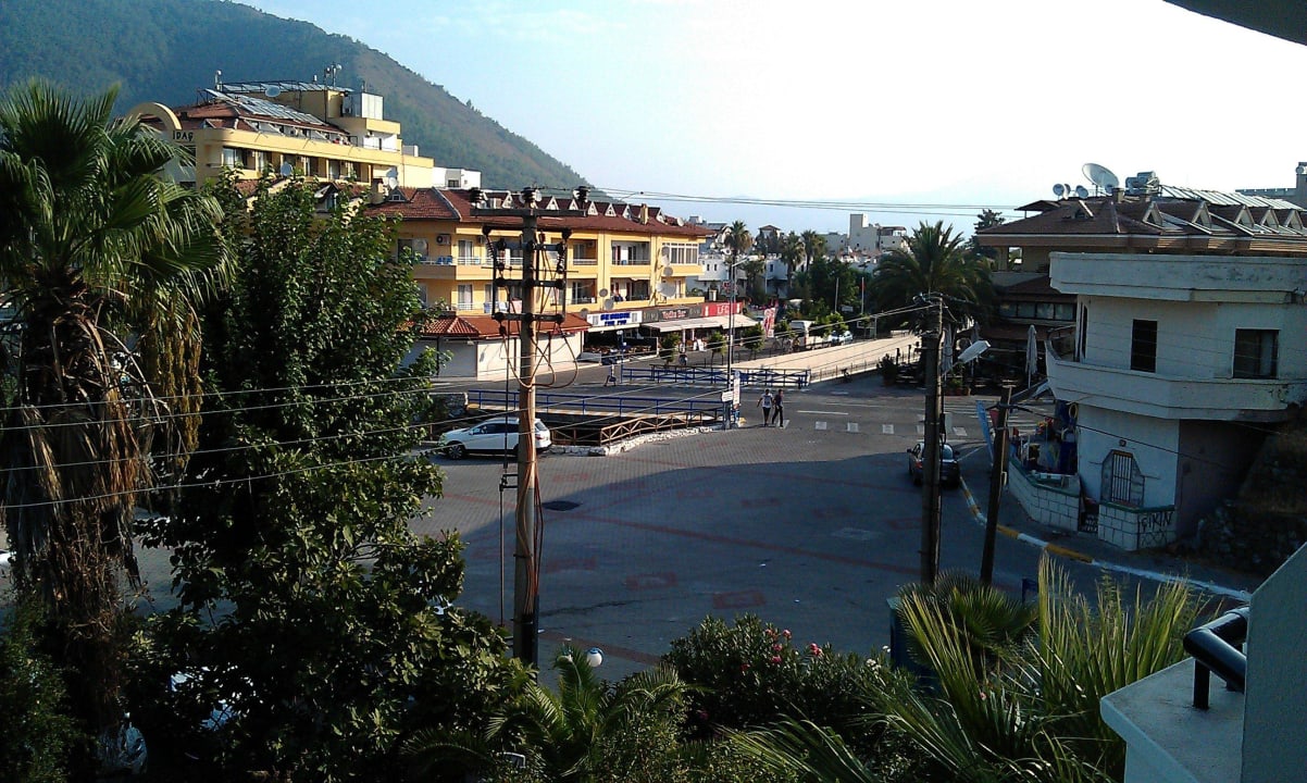 Widok z pokoju na ulicę - droga nad morze Munamar Park Hotel by Oylum