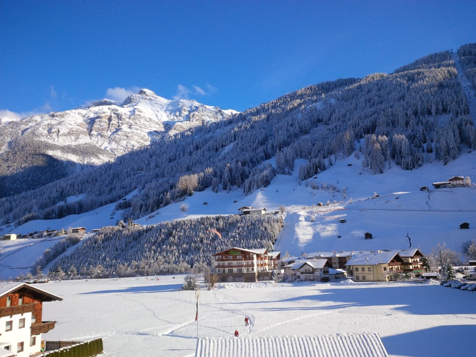 Blick vom Balkon Hotel Der Stubaierhof Neustift