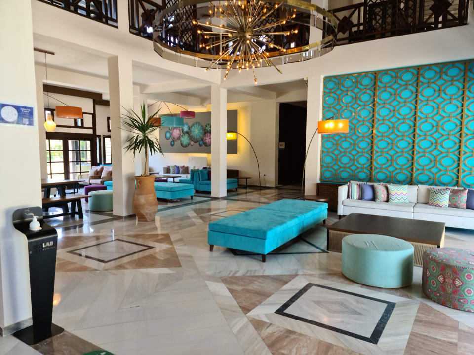 Lobby Simantro Resort