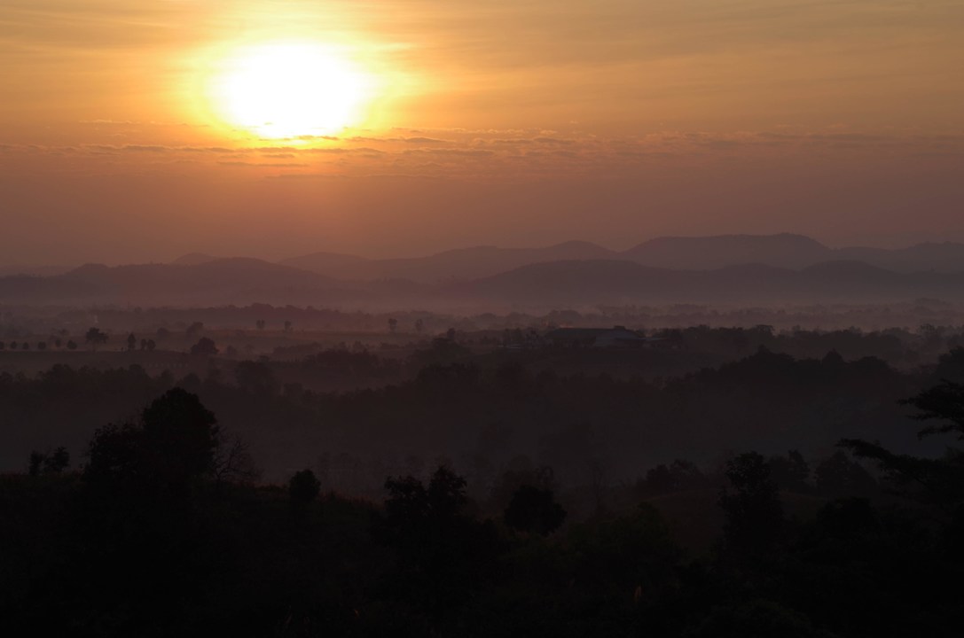 Morgendämmerung Hotel Katiliya Mountain Resort & Spa