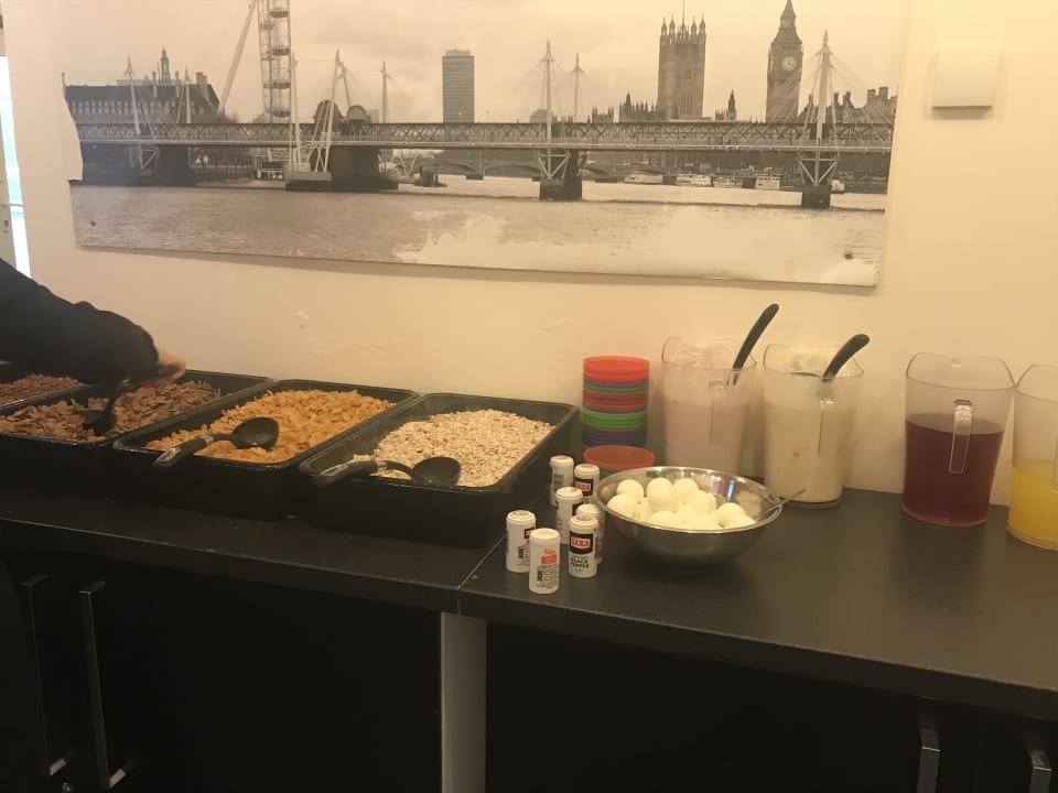 Gastro Hostel Equity Point London