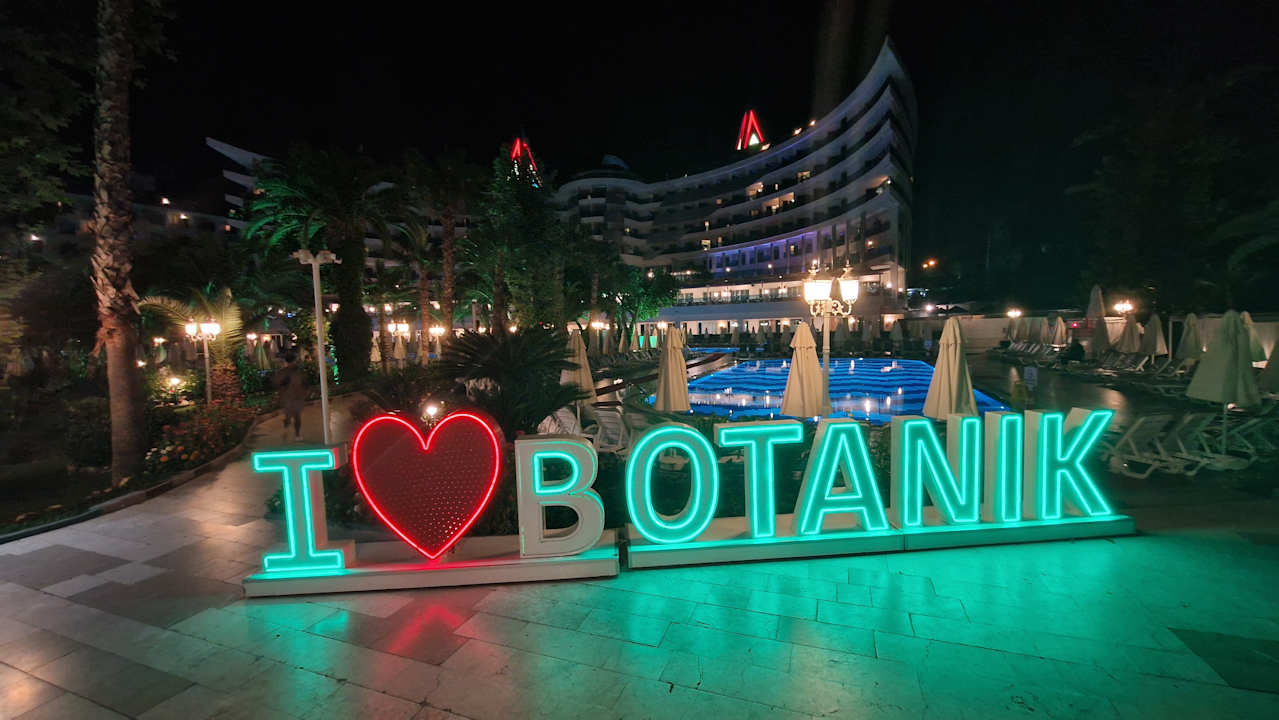 Außenansicht Botanik Hotel & Resort