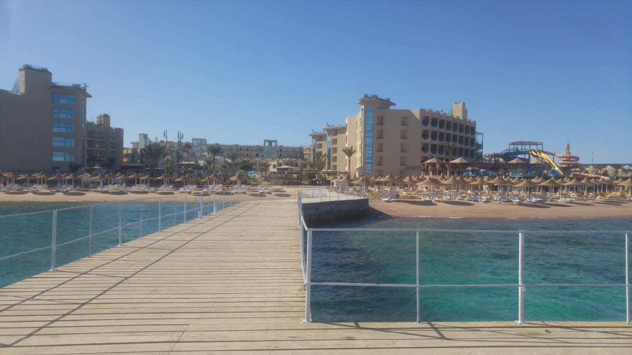 Strand Moreno Horizon Spa & Resort