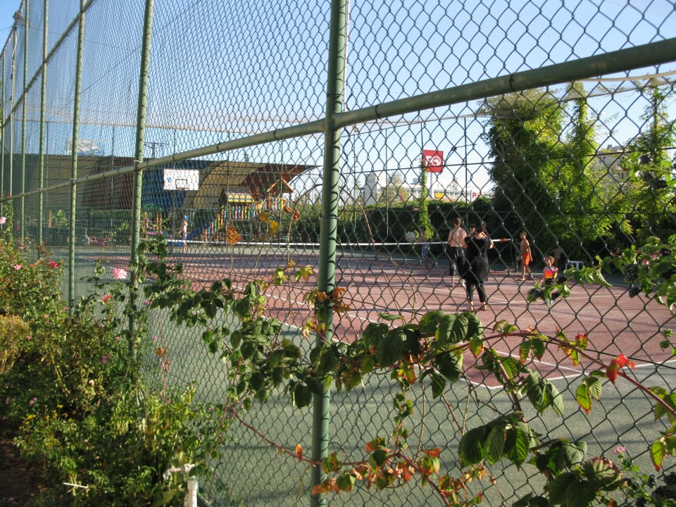 Tennisplätze im Park Alaiye Alaiye Resort & Spa