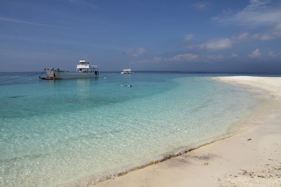 Strand Hotel Sumilon Bluewater Island Resort