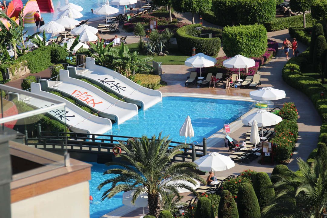 Kinderrutsche mit Bademeister Limak Lara Deluxe Hotel & Resort