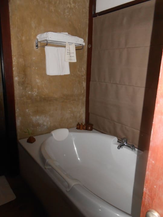 Blick zur Wanne.  Hotel Jetwing Beach