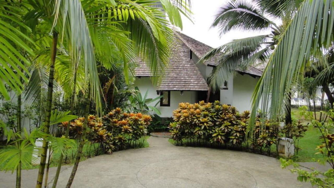 Приват коттедж Peace Laguna Resort and Spa