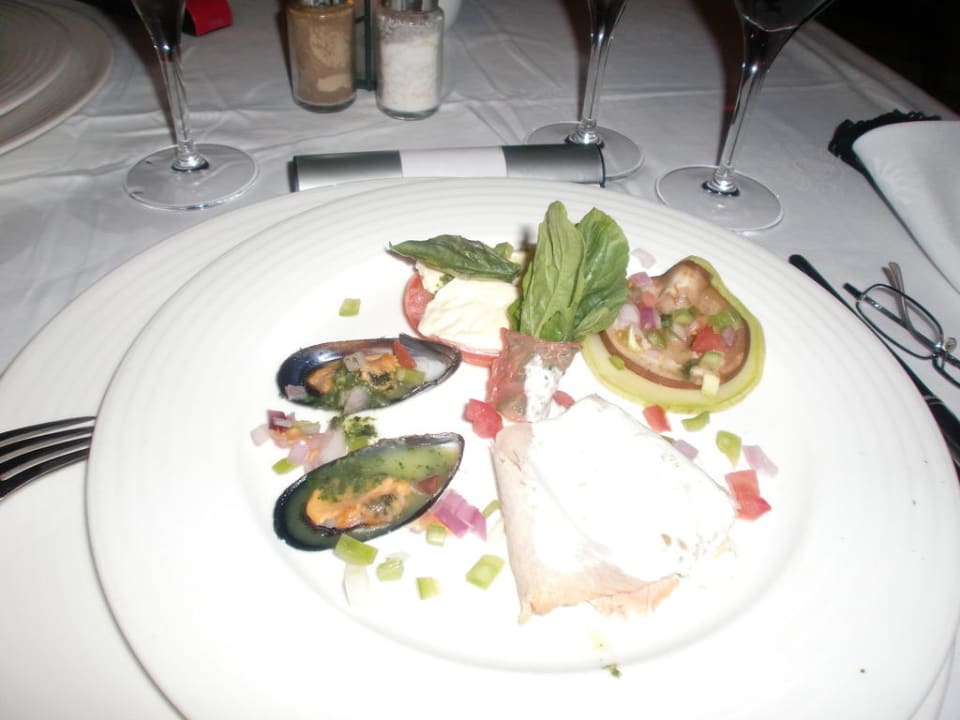 Leckere Vorspeise im Restaurant Portofino Bahia Principe Grand El Portillo