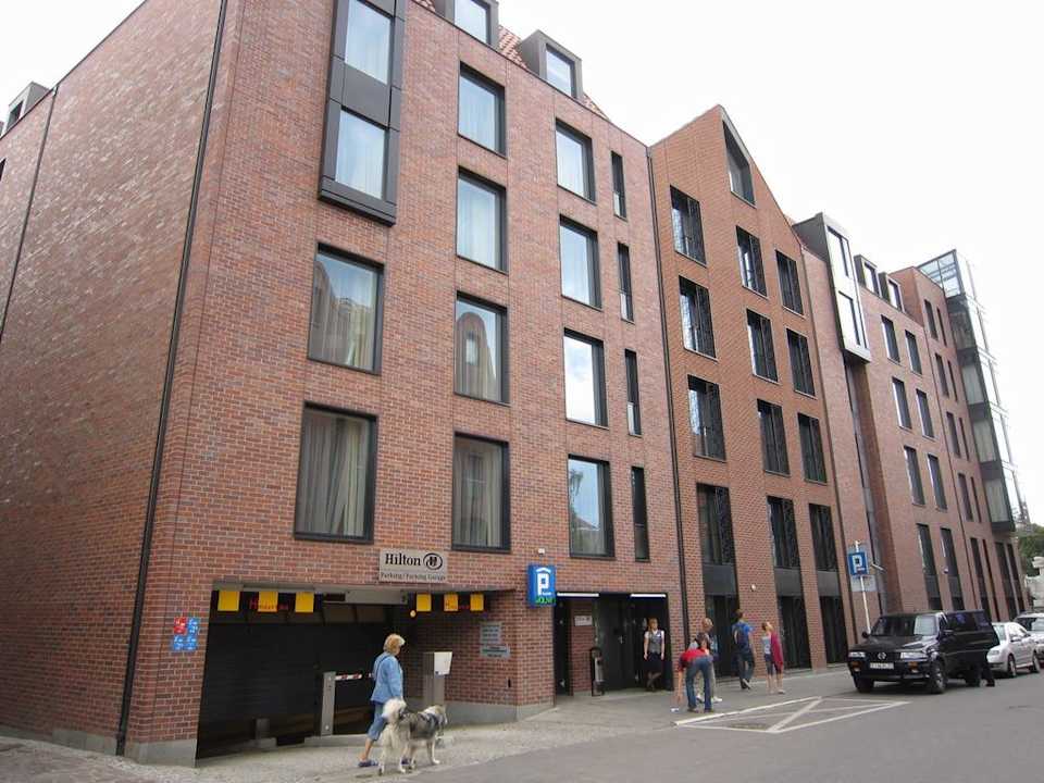 Street view Hilton Gdańsk