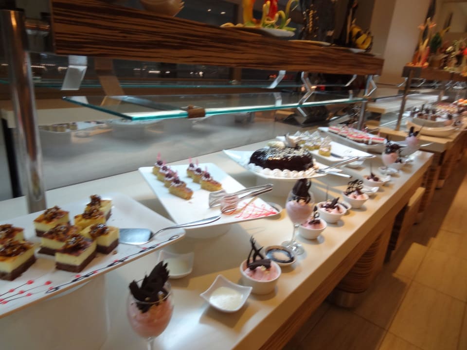 Essen Port Side Resort Hotel