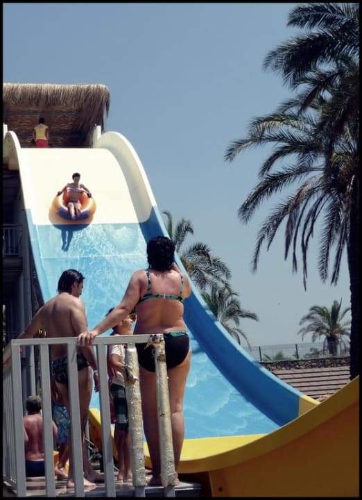 Reifenrutsche Long Beach Alanya