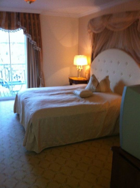 Doppelbett im Schlafzimmer Nr. 2 Wohlfühlresort Peternhof