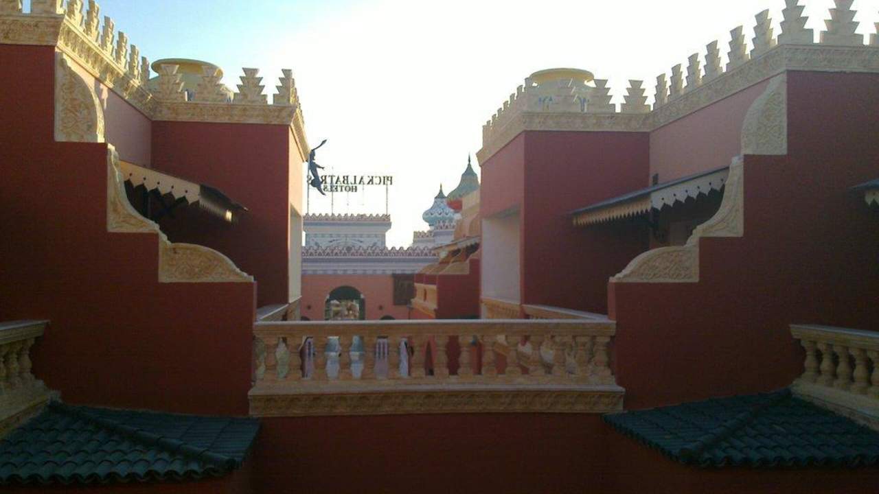 Отель Pickalbatros Alf Leila Wa Leila Resort - Neverland Hurghada