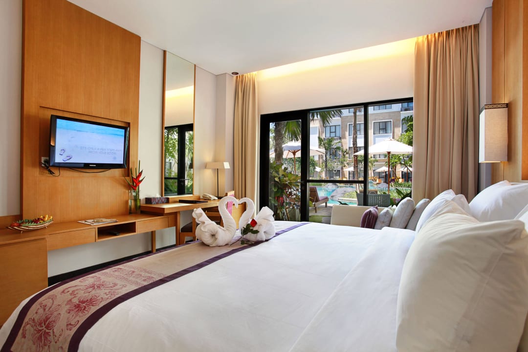 Deluxe Room - Pool Access Hotel Grand Inna Kuta