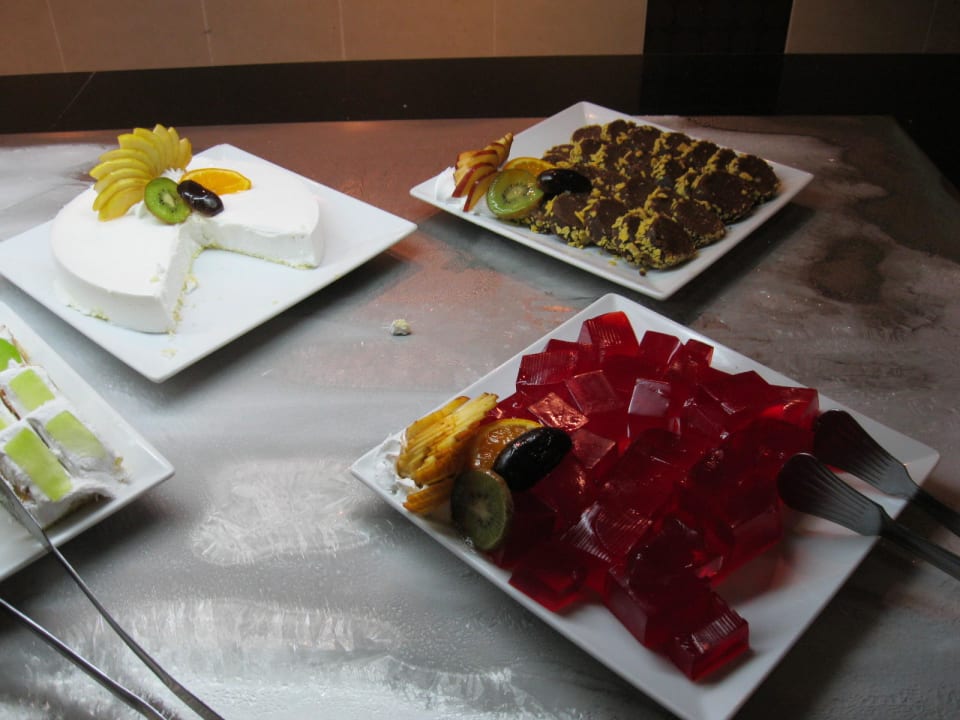 Вкусняшка Pickalbatros Alf Leila Wa Leila Resort - Neverland Hurghada