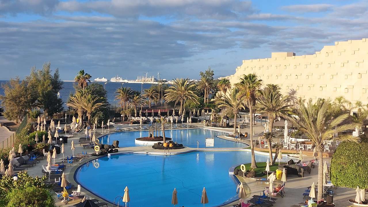 Pool Hotel Grand Teguise Playa