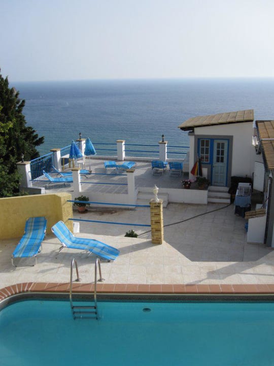 Unbeschreiblicher Blick von der Pool-Terrasse. Studios & Appartements Belvedere