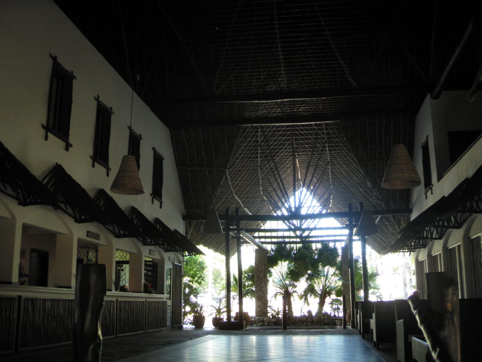Blick in die Lobby Bahari Beach Hotel