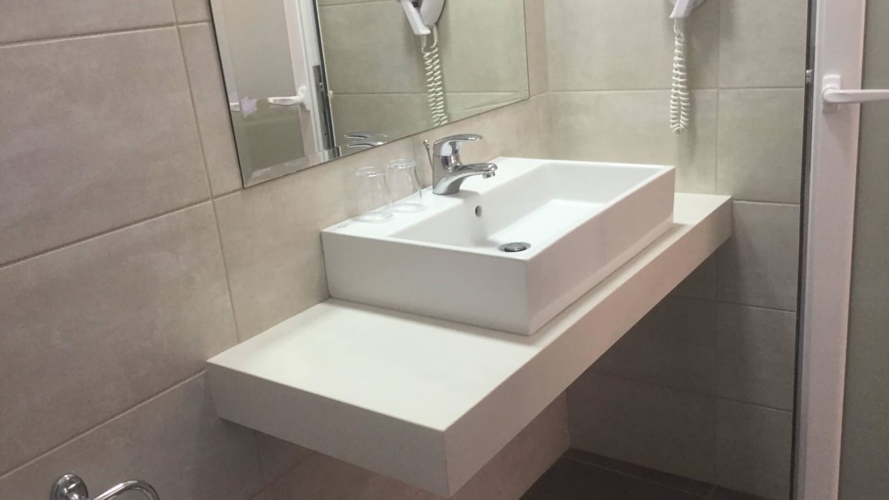 Neu und sauber Yassou Kriti