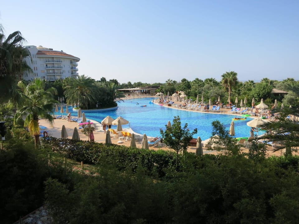 Ausblick auf den Family-Pool Seaden Sea World Resort & Spa