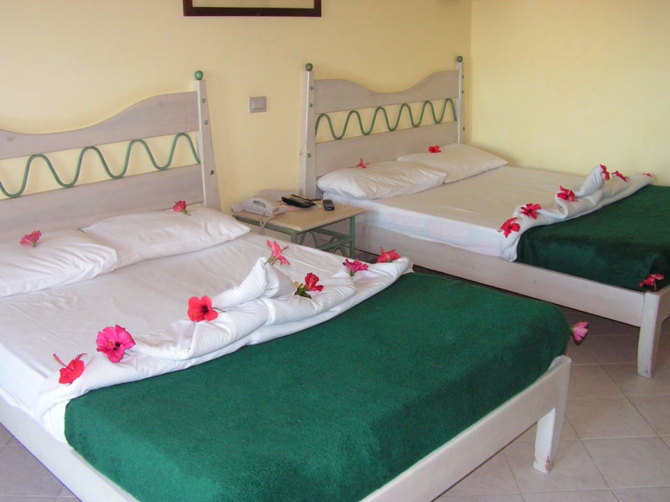 Bett Hotel Hauza Beach Resort