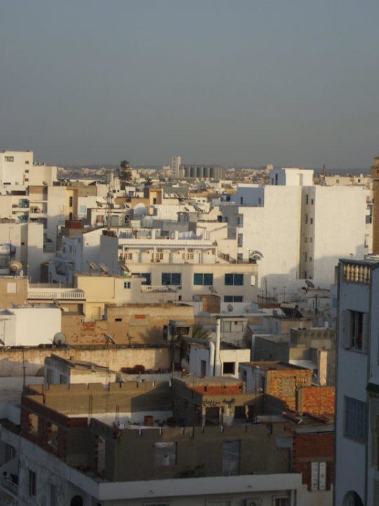 Zum Stadt von Oben Hotel El Hana Beach