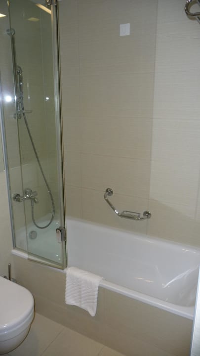 Badewanne/Dusche Valamar Lacroma Hotel