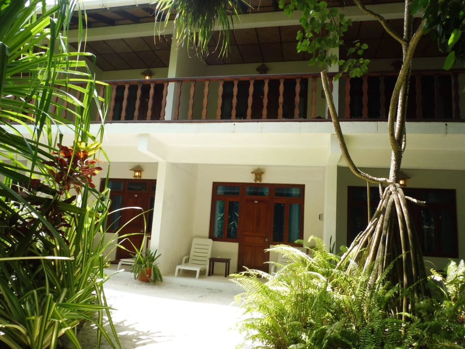 Gardenrooms Angaga Island Resort