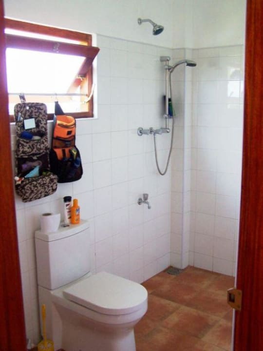 Bad mit Massagedusche Jasmine Gardens Beach Guest House