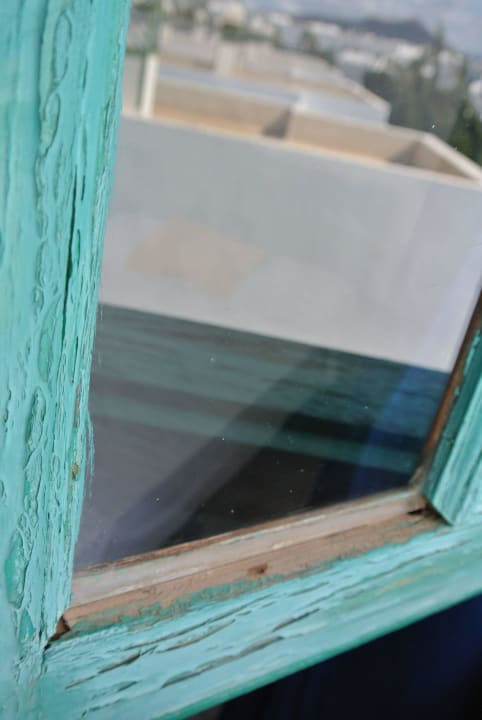 Kaputtes Schlafzimmerfenster Leiste fehlt Oasis Lanz Beach Mate