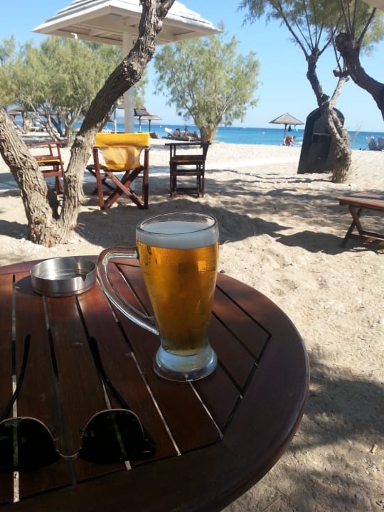 Blick von der Poolbar Richtung Strand/Meer Kouros Seasight Hotel