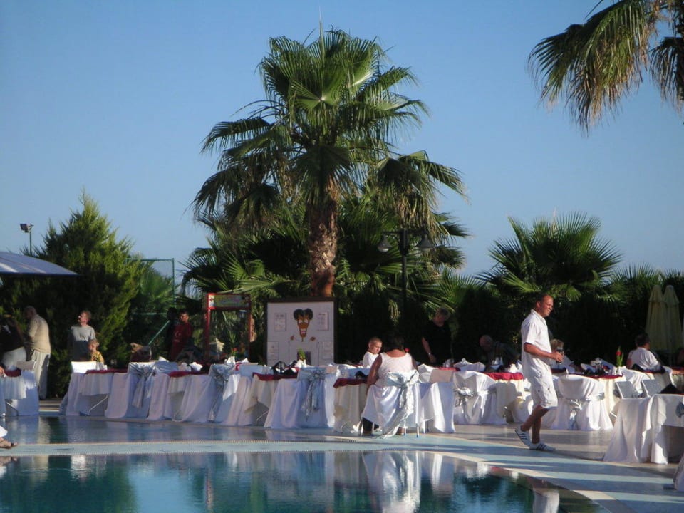 Galaabend Royal Atlantis Beach Hotel