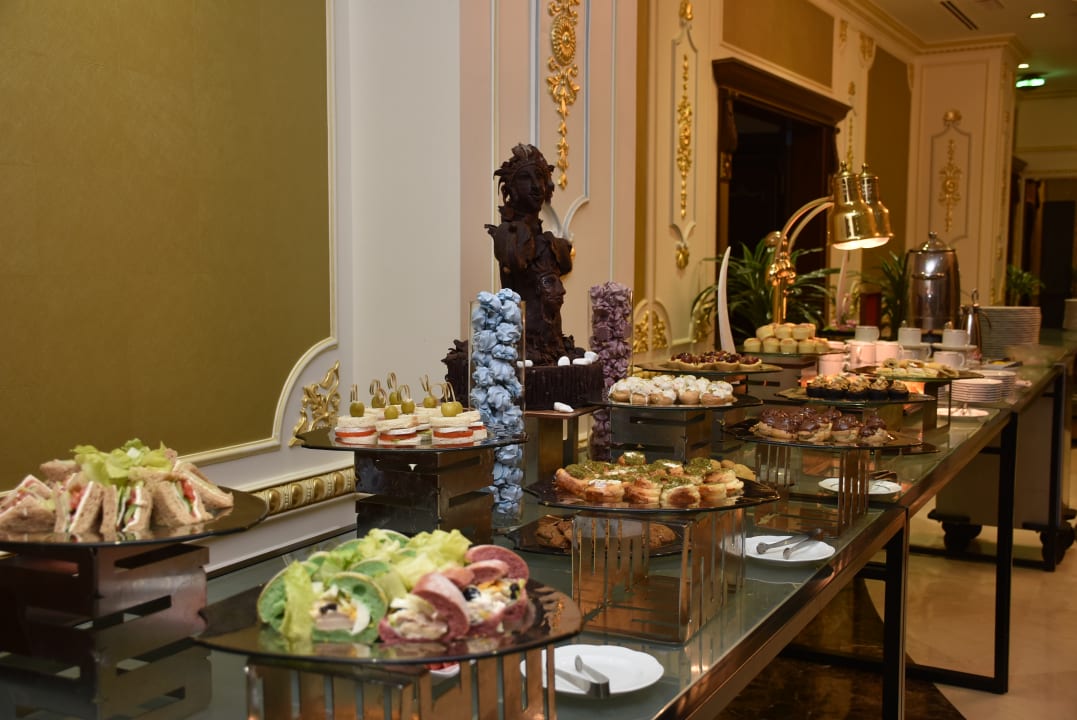 Gastro Royal Rose Hotel, a Curio Collection by Hilton Affiliated Hotel