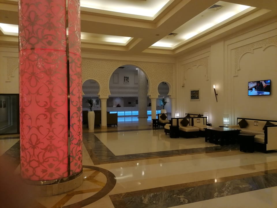 Lobby Bahi Ajman Palace Hotel