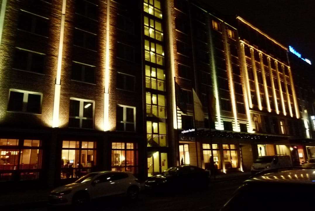 Außenansicht Strassenseite relexa hotel Berlin