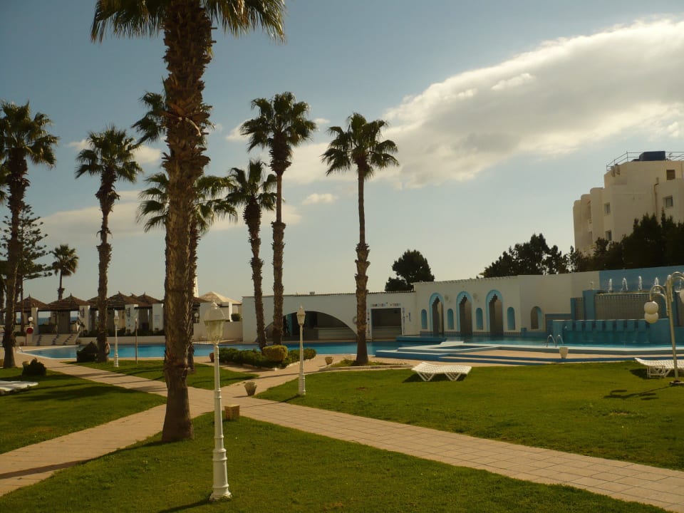 Pool und Garten Orient Palace Resort & Spa