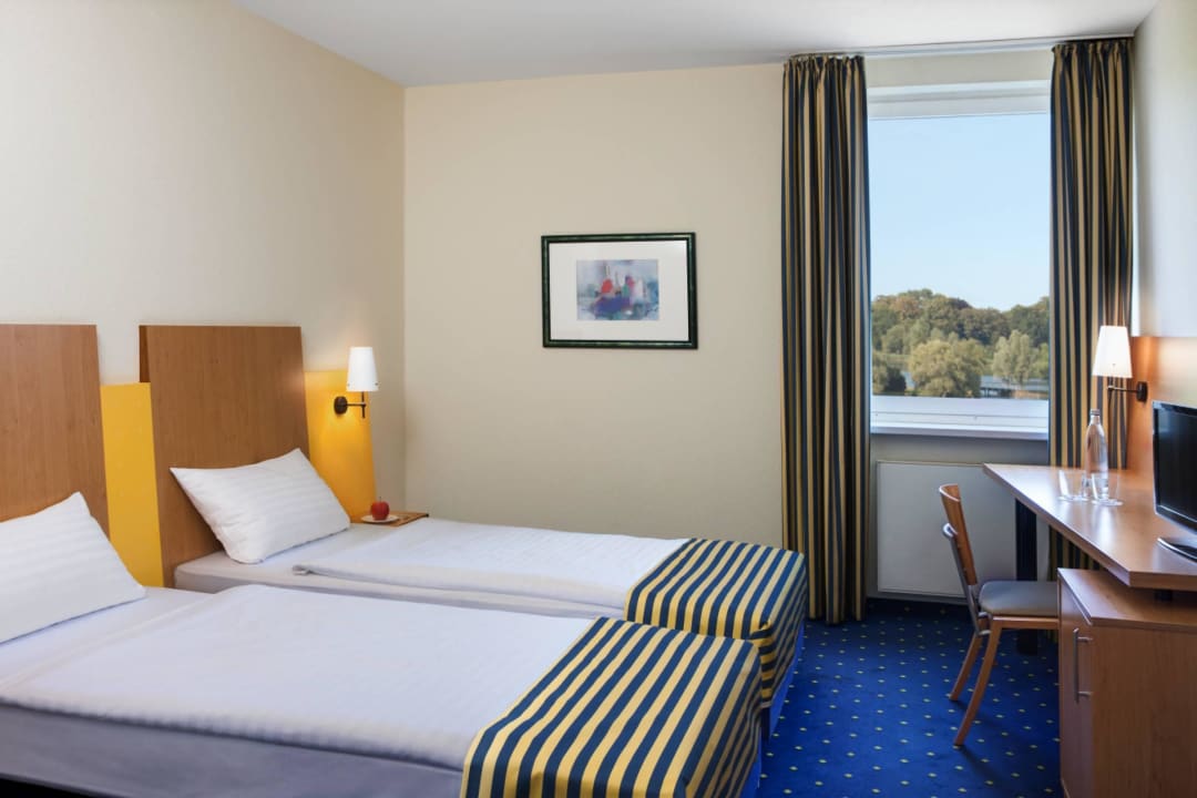 Doppelzimmer Standard IntercityHotel Stralsund