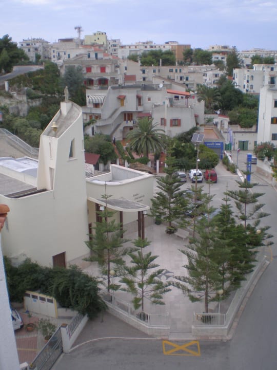 Blick von Dachterrasse Hotel Degli Aranci